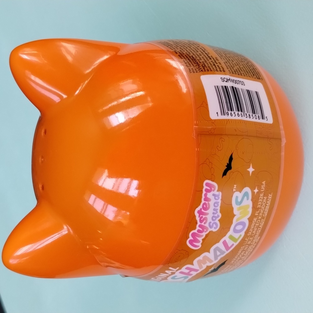 Squishmallow Halloween Mystery Squad - Picture 2 of 2